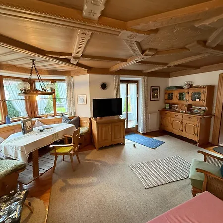 Apartment Reiter - Gemuetliche Mit Bayerischem Flair Reichersbeuern